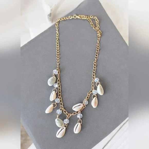 Cowrie Shell Beaded Dangle Gold Plated Necklace - Picture 2 of 2